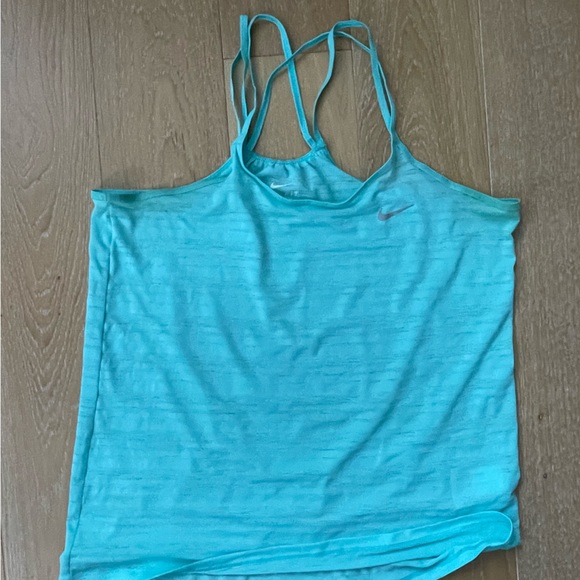 Nike activewear tank top - Picture 1 of 3
